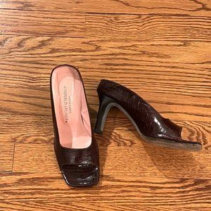 Donald J Pliner size 7 heels